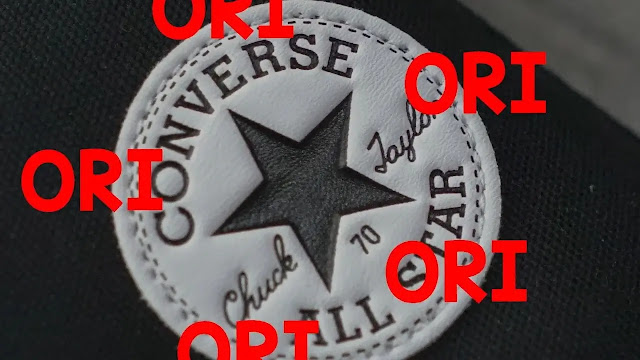 Logo bintang sepatu Converse
